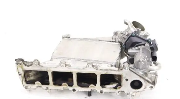 Volkswagen Golf Sportsvan Intake manifold 04L129766L
