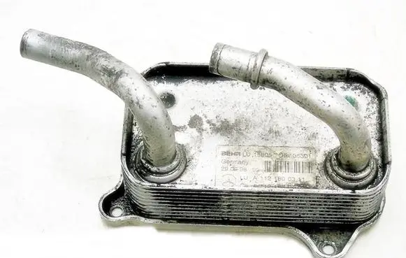 Mercedes-Benz E W210 Engine oil radiator 1121800311