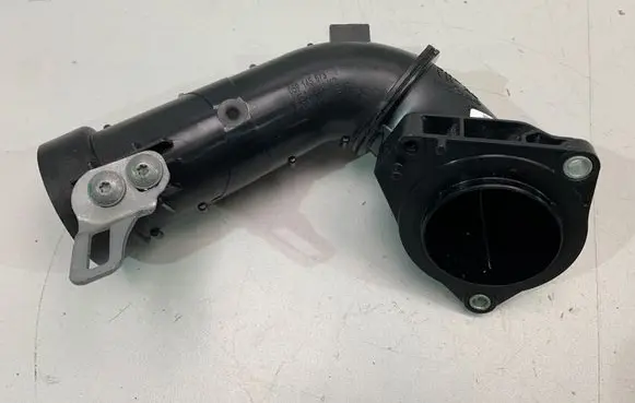 Audi A8 S8 D5 Intake resonator 059145673FB