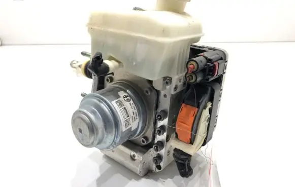 Alfa Romeo Stelvio Brake booster 10096428553