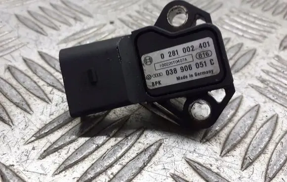 Seat Exeo (3R) Fuel pressure sensor 0281002401