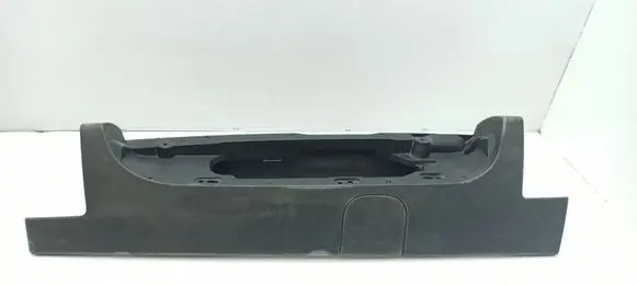 Nissan Primastar Rear/tail light trim molding 265A60118R 93857722
