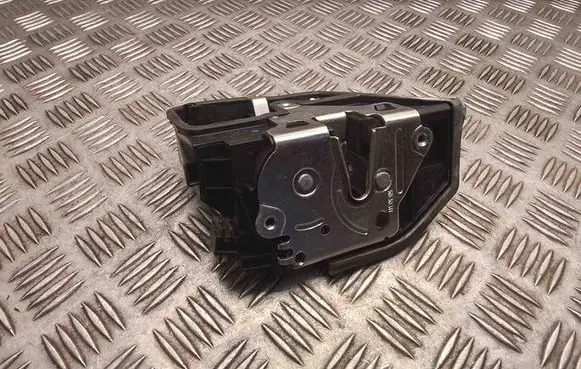 BMW 1 F20 F21 Front door lock 7202150 A053702
