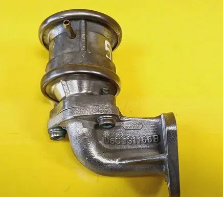 Audi A4 S4 B6 8E 8H EGR valve 06C131166B