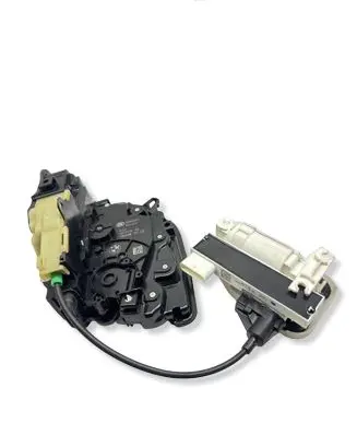 BMW X5 G05 Front door lock 7477710 7444678 A046465
