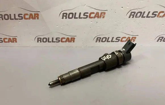 Volvo S40, V40 Fuel injector 7700111014 0445110021