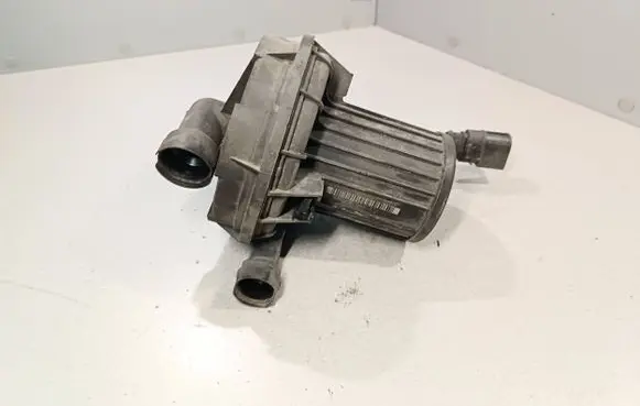 Volkswagen PASSAT B5.5 Secondary air pump 06A959253B 72273803 3B0906613