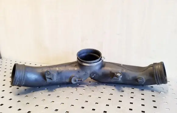 Volkswagen Phaeton Air intake duct part 3D0129535