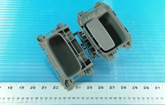 Loading door interior handle