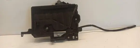 Battery box tray