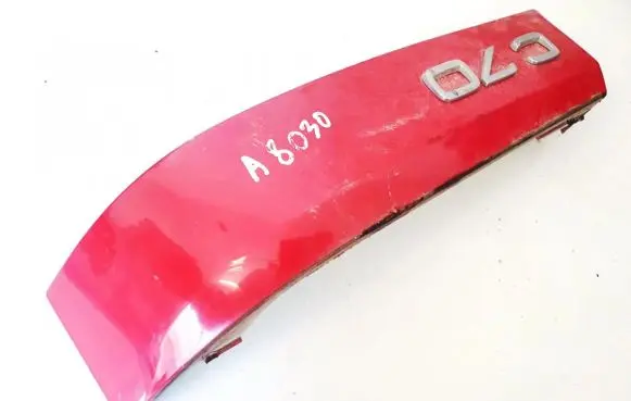 Rear/tail light trim molding