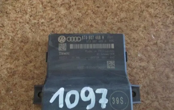 Audi A4 S4 B8 8K Gateway control module 8T0907468H