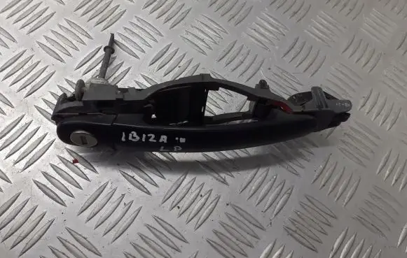 Seat Ibiza III (6L) Front door interior handle 6Q0837885A
