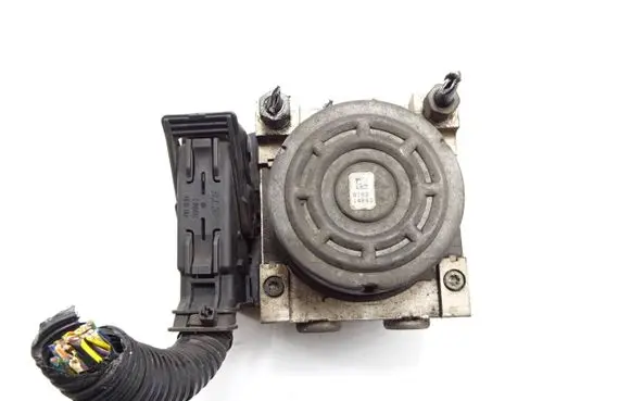 Ford Mondeo MK V ABS Pump EG9C2C405EC 25022003244