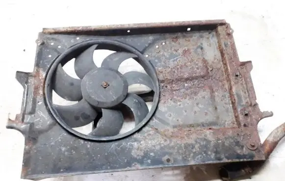Ford Orion Radiator cooling fan shroud 89FB8600AA