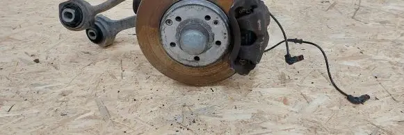 Mercedes-Benz SLK R171 Front wheel hub spindle knuckle 20402 20305 20311