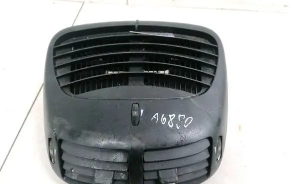 Alfa Romeo 147 Dash center air vent grill 225501