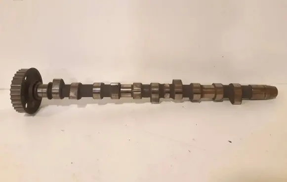 Volkswagen Transporter - Caravelle T4 Camshaft 046101K