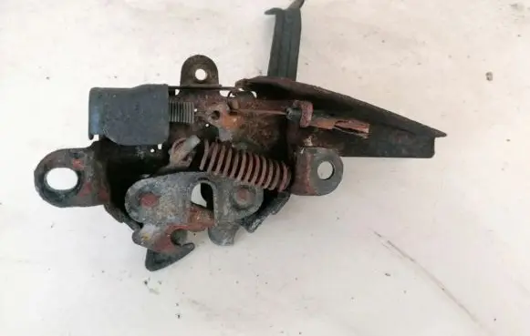 Toyota Avensis Verso Engine bonnet (hood) release handle