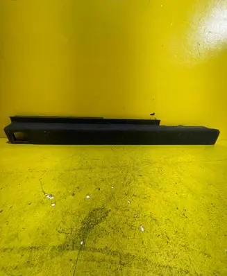 Audi A4 S4 B8 8K Shock absorber/damper mounting bracket 