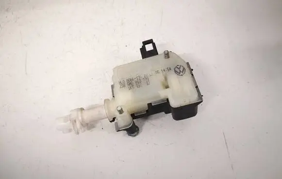 Volkswagen Golf Plus Central locking motor 5M0810773 1K5959782