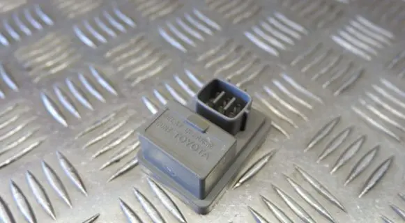 Lexus RX III Light washer relay 8594248020