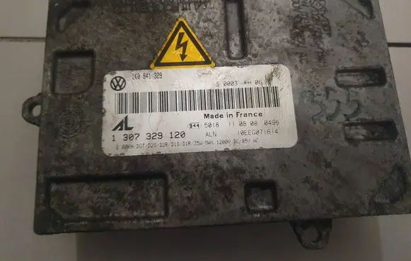 Volkswagen PASSAT B6 Voltage converter/converter module 1K0941329 1307329120 9445018