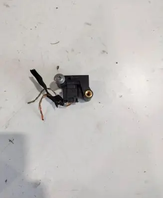 BMW 5 E60 E61 Airbag deployment crash/impact sensor 6977398 190607 02B53A2E