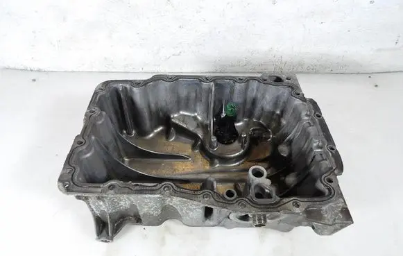 Skoda Fabia Mk3 (NJ) Oil sump 04C103603C