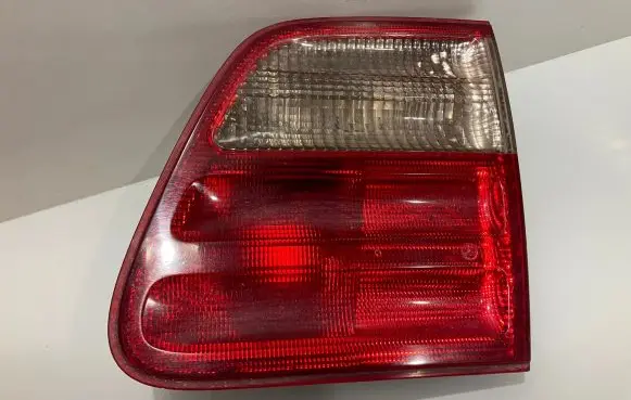 Mercedes-Benz E W210 Tailgate rear/tail lights A2108206064 32450202 2121