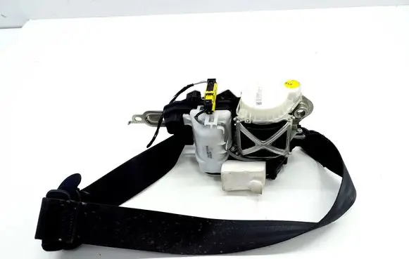 Volkswagen Golf VII Front seatbelt 34172624A 29221546AK