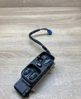 Mercedes-Benz C W203 Electric window control switch A2038210470