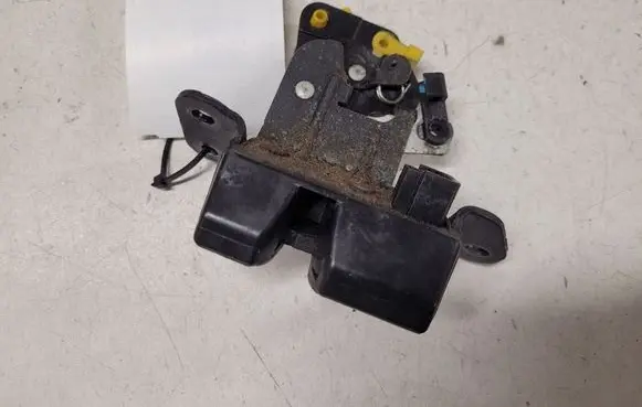 Chevrolet Captiva Tailgate/trunk/boot lock/catch/latch
