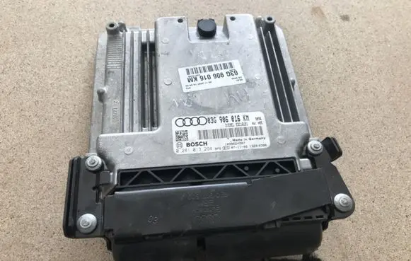 Audi A4 S4 B7 8E 8H Engine control unit/module 03G906016 0281013294