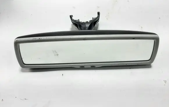 Rear view mirror (interior)