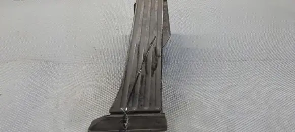 BMW X5 E70 Accelerator throttle pedal 64500582