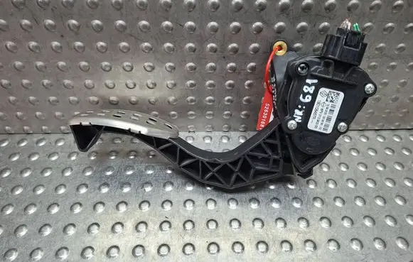 Dacia Duster II Accelerator throttle pedal S26301681 180108467R