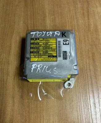 Toyota Prius (NHW20) Airbag control unit/module