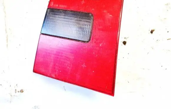 Tailgate rear/tail lights
