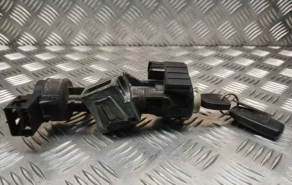 Mazda 3 I Ignition lock 3M513F880AA