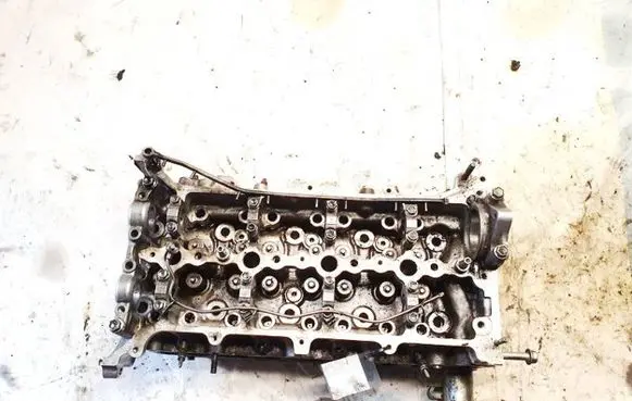 Toyota RAV 4 (XA30) Engine head 