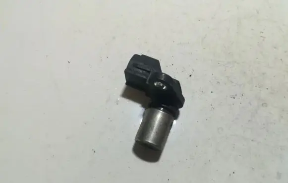Volvo V70 Crankshaft position sensor 30713485 029600-1211