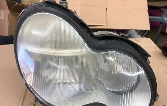 Mercedes-Benz C W203 Headlight/headlamp A2038201261 0301466272