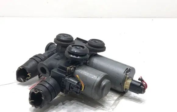 BMW X3 E83 Coolant heater control valve 8369807