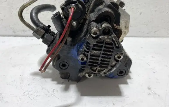 Fuel injection high pressure pump