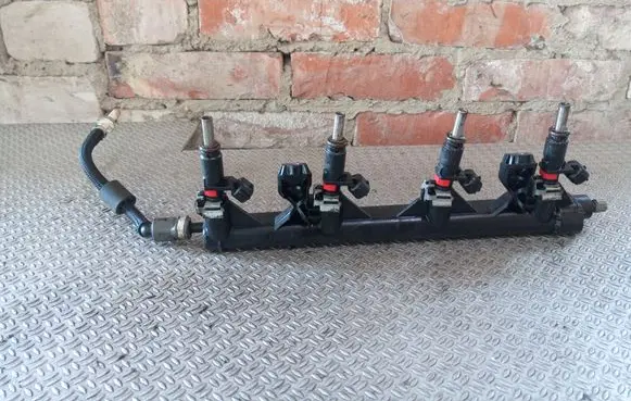 Peugeot 308 Fuel injectors set 75756458002