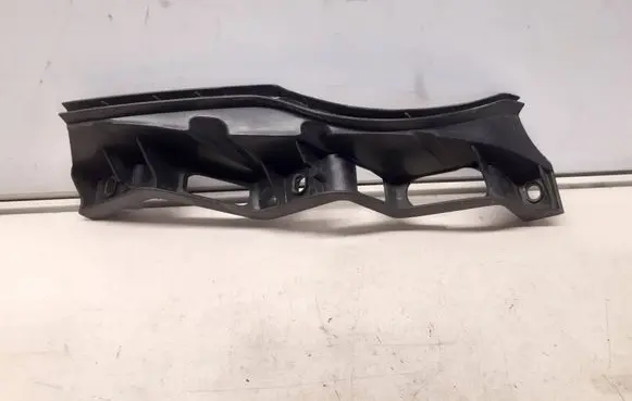Volkswagen PASSAT B6 Front bumper mounting bracket 3C0807889