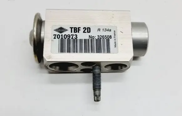 Volvo S60 Air conditioning (A/C) expansion valve 7010973