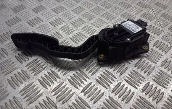 Renault Laguna III Accelerator pedal position sensor 0280755087