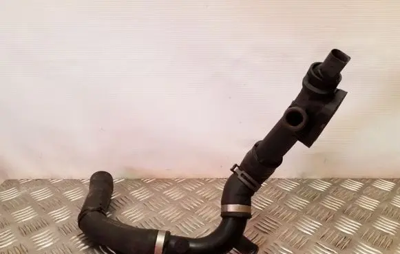 Skoda Yeti (5L) Engine coolant pipe/hose 03L121131AA